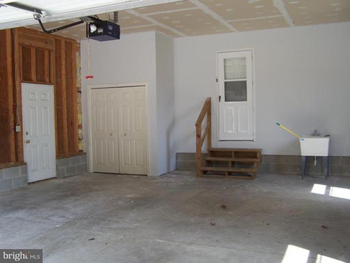 8338 New Bridge Estates Road Denton, MD 21629 - Photo 6 of 14 Garage 1