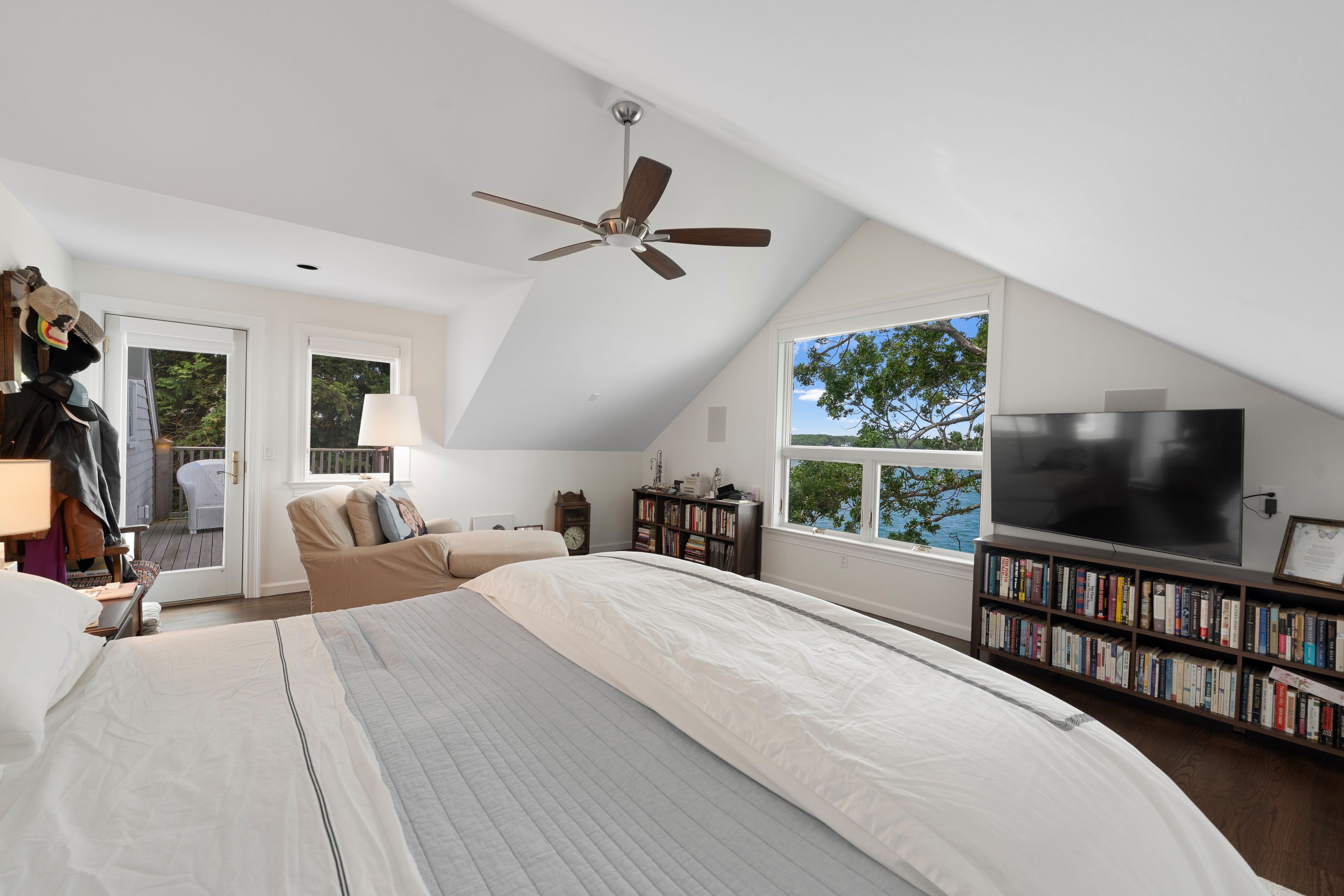 199 Three Mile Harbor Road East Hampton, NY 11937 - Photo 9 of 16