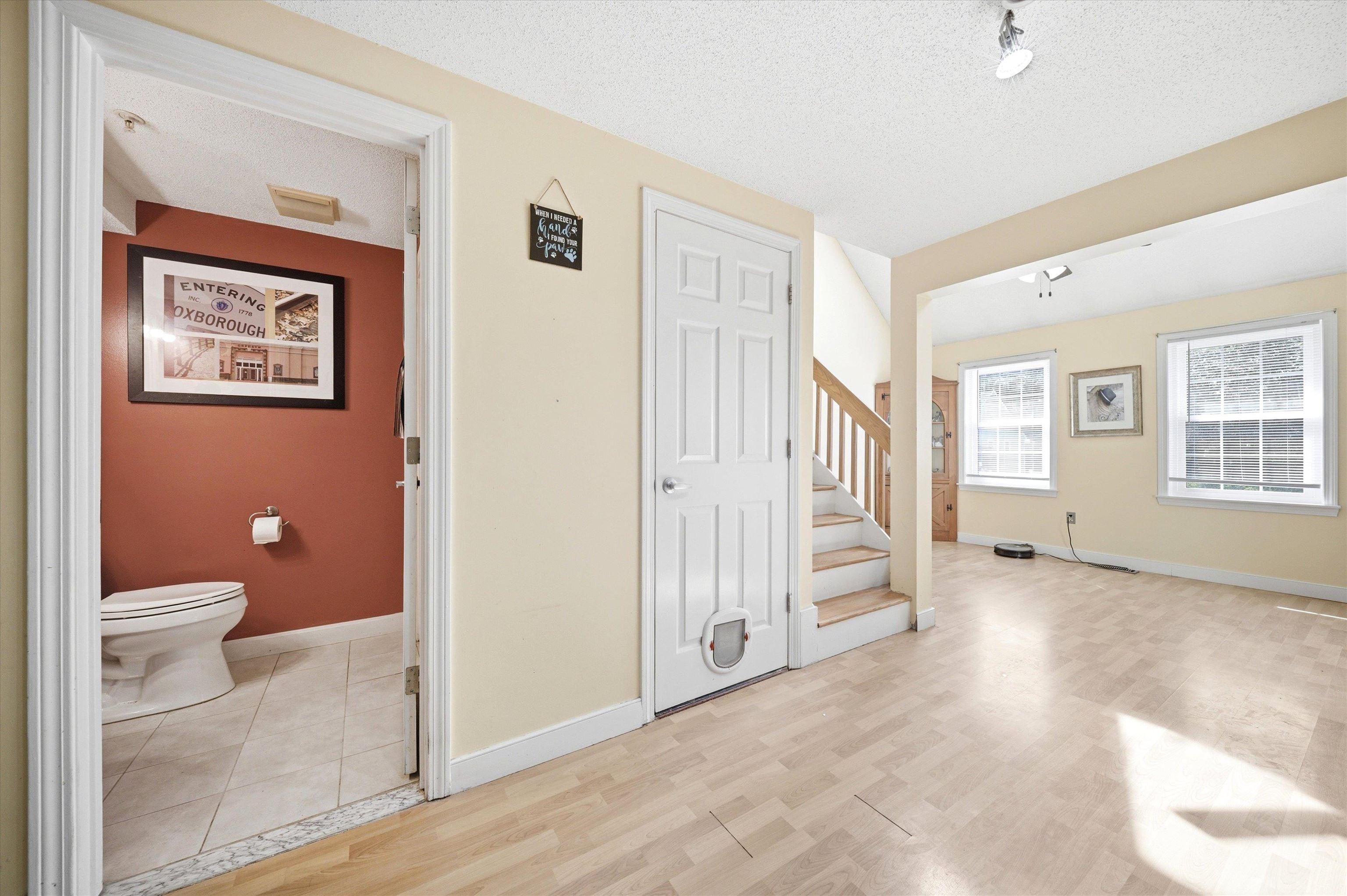 218 Pheasant Run Road Hudson, NH 03051 - Photo 7 of 29 Gallery Image 7