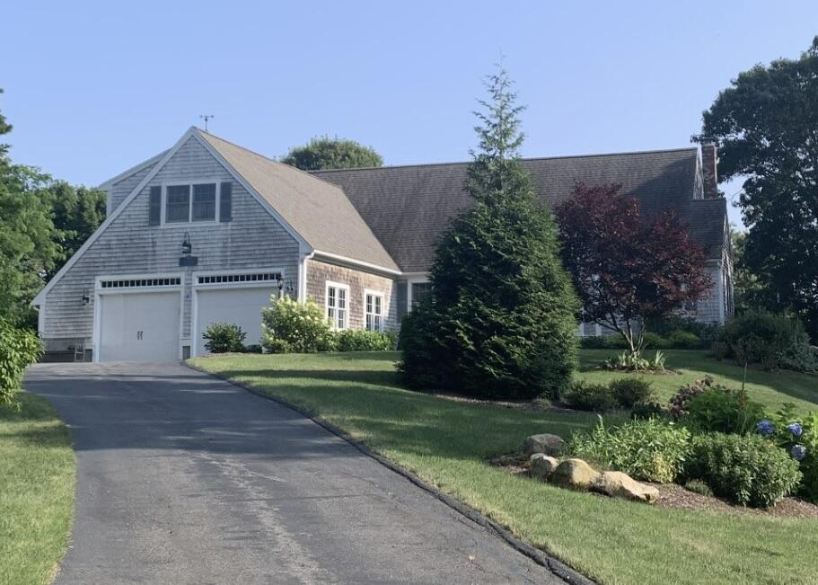 3 Elgin Road Pocasset, MA 02559 - Photo 2 of 49 Image