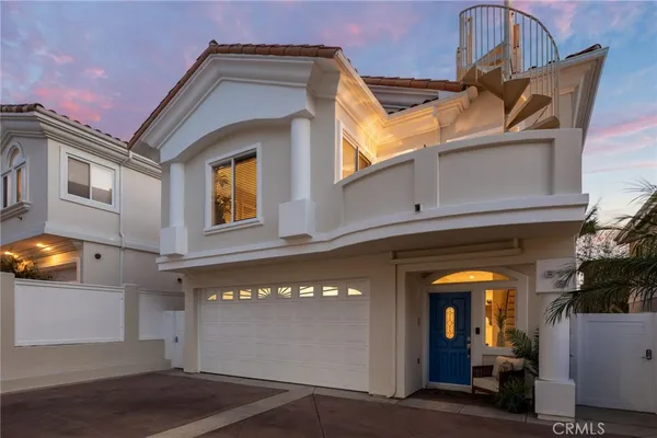 $1,798,000 | 611 North Lucia Avenue, Unit B, Redondo Beach, CA 90277