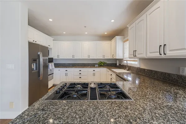 $1,798,000 | 611 North Lucia Avenue, Unit B, Redondo Beach, CA 90277