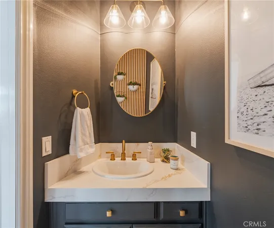 $1,798,000 | 611 North Lucia Avenue, Unit B, Redondo Beach, CA 90277