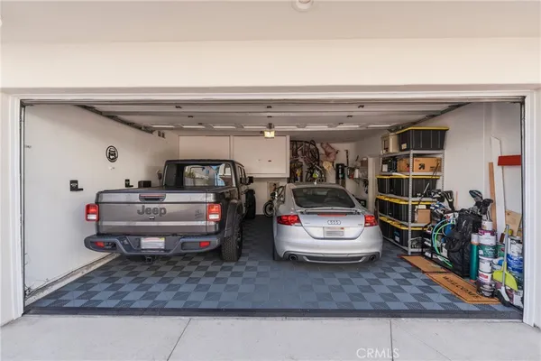 $1,798,000 | 611 North Lucia Avenue, Unit B, Redondo Beach, CA 90277