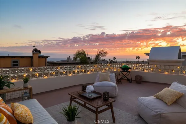 $1,798,000 | 611 North Lucia Avenue, Unit B, Redondo Beach, CA 90277