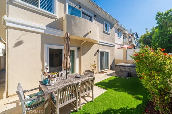 $1,798,000 | 611 North Lucia Avenue, Unit B, Redondo Beach, CA 90277