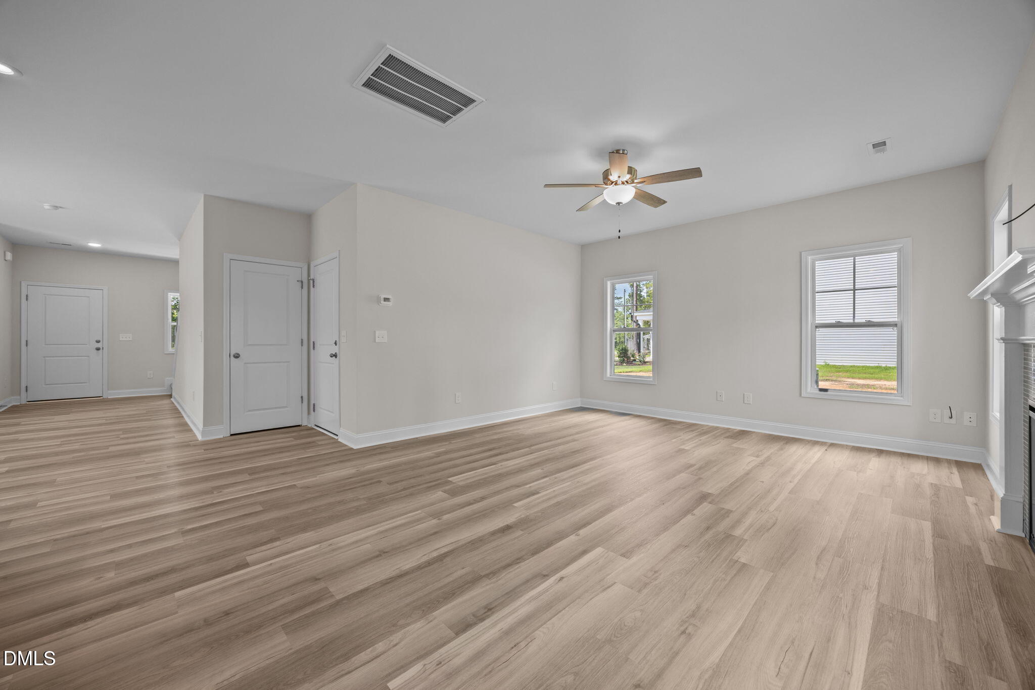 205 Regis Lane, Unit 11 Coats, NC 27521 - Photo 10 of 37 34-web-or-mls-IMG_1658