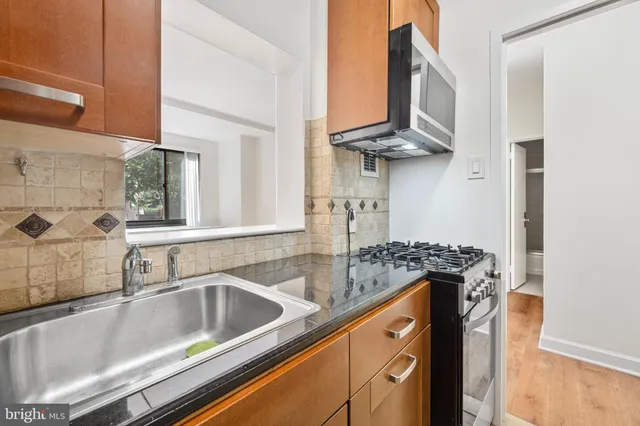 $174,900 | 1021 Arlington Boulevard, Unit 240, Arlington, VA 22209