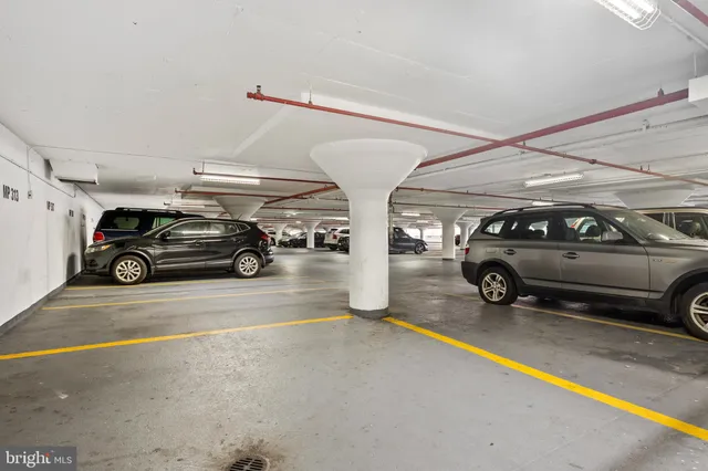 $174,900 | 1021 Arlington Boulevard, Unit 240, Arlington, VA 22209