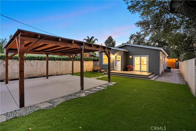 $895,000 | 125 North Alvarado Street, Ojai, CA 93023