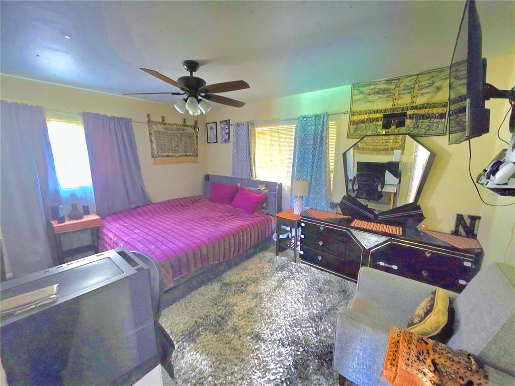 805 South Keene Road Clearwater, FL 33764 - Photo 14 of 17