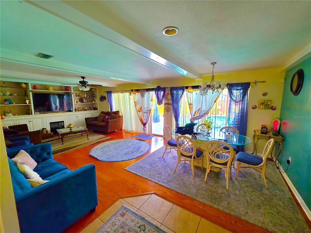 805 South Keene Road Clearwater, FL 33764 - Photo 5 of 17