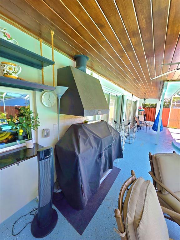 805 South Keene Road Clearwater, FL 33764 - Photo 10 of 17