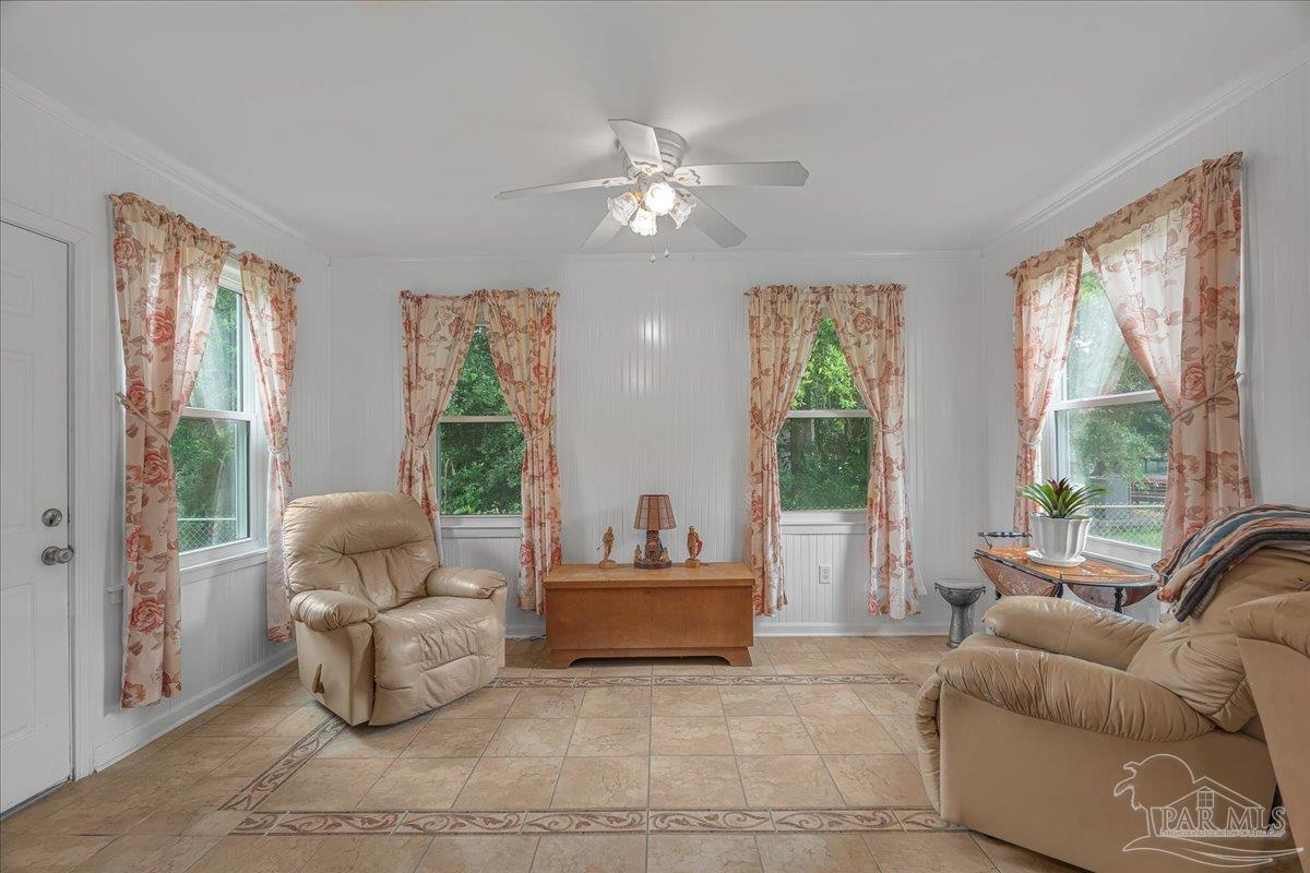 422 Gibbs Road Pensacola, FL 32507 - Photo 16 of 36