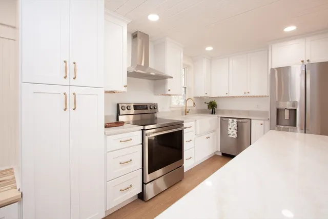 $469,900 | 14 Bartlett Street, Oxford, MA 01540