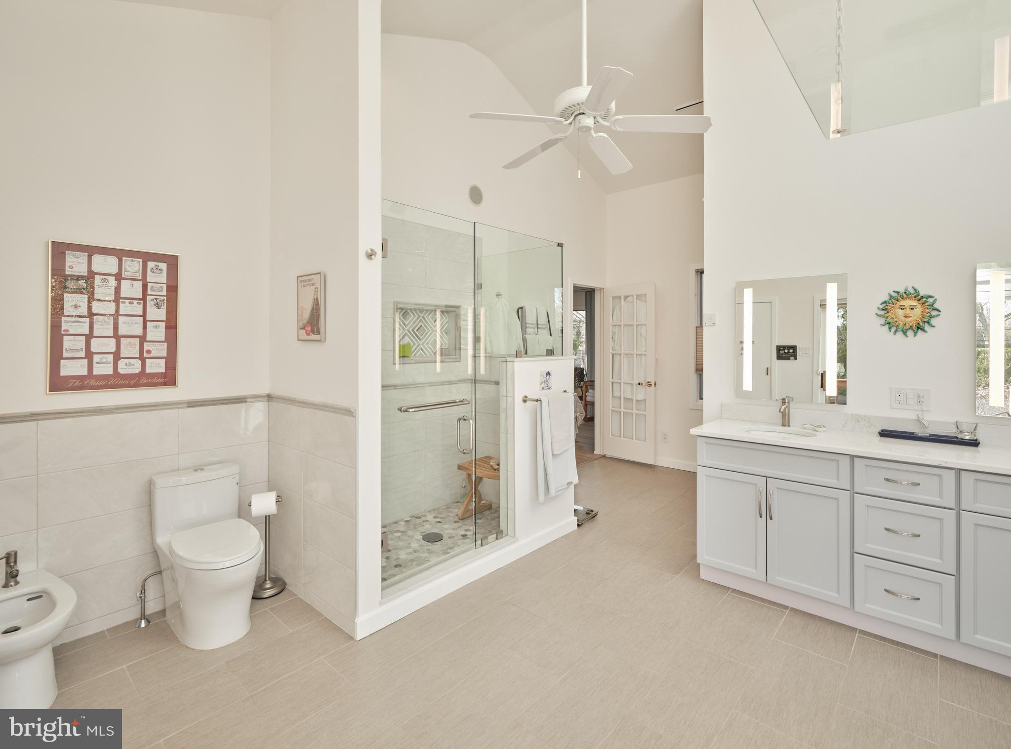 14 Jonathan Way Washington Crossing, PA 18977 - Photo 29 of 58 Primary Bedroom En-Suite Bath