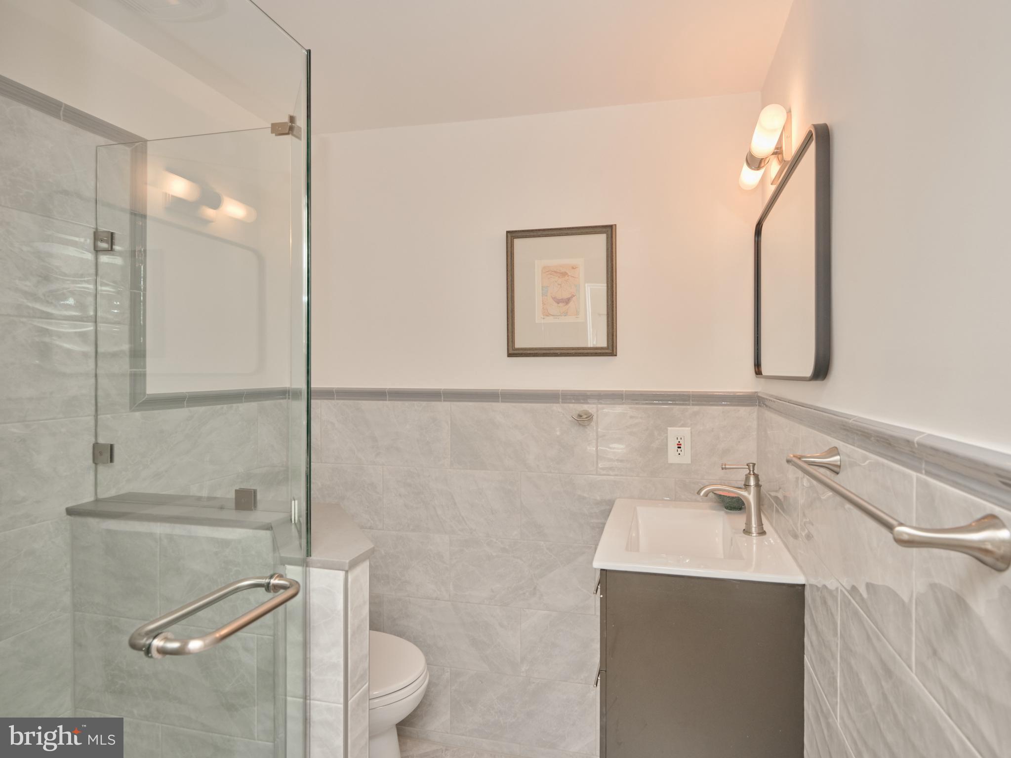 14 Jonathan Way Washington Crossing, PA 18977 - Photo 32 of 58 Bedroom #2 En-Suite Bath