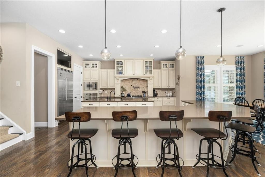 102 Minnock Drive Mars, PA 16046 - Photo 11 of 50 a view of kitchen with dining table and chairs
