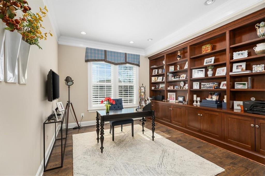 102 Minnock Drive Mars, PA 16046 - Photo 19 of 50 a reading room with furniture and a book shelf
