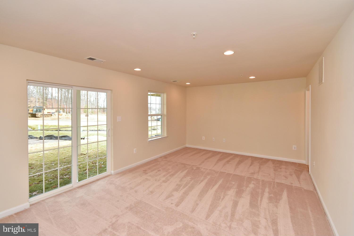 1055 Red Clover Road Gambrills, MD 21054 - Photo 10 of 28 Family Room