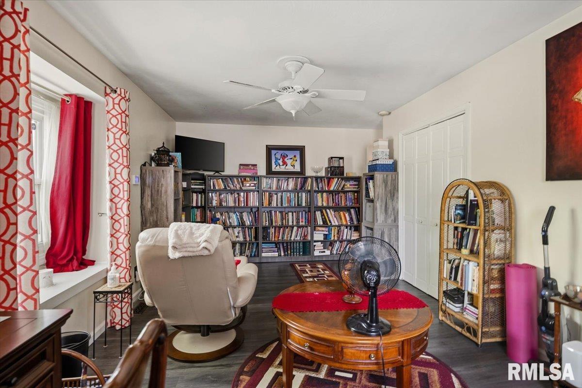 64 Marchelle Avenue Springfield, IL 62702 - Photo 25 of 43 Gallery Image 25