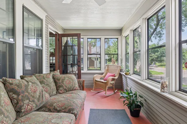 $429,900 | 1756 West Minnehaha Avenue, St. Paul, MN 55104