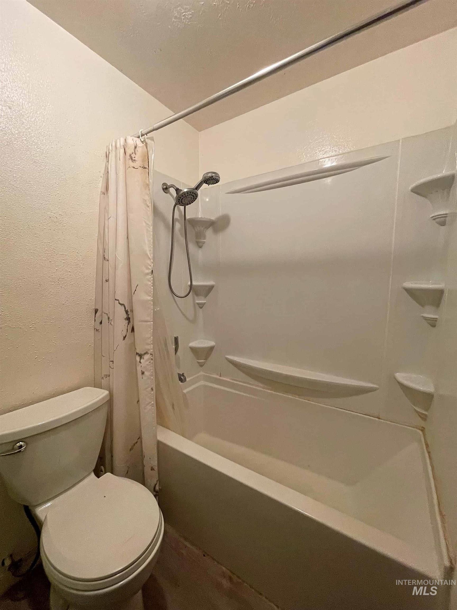 425 West Peach Road Ontario, OR 97914 - Photo 17 of 50