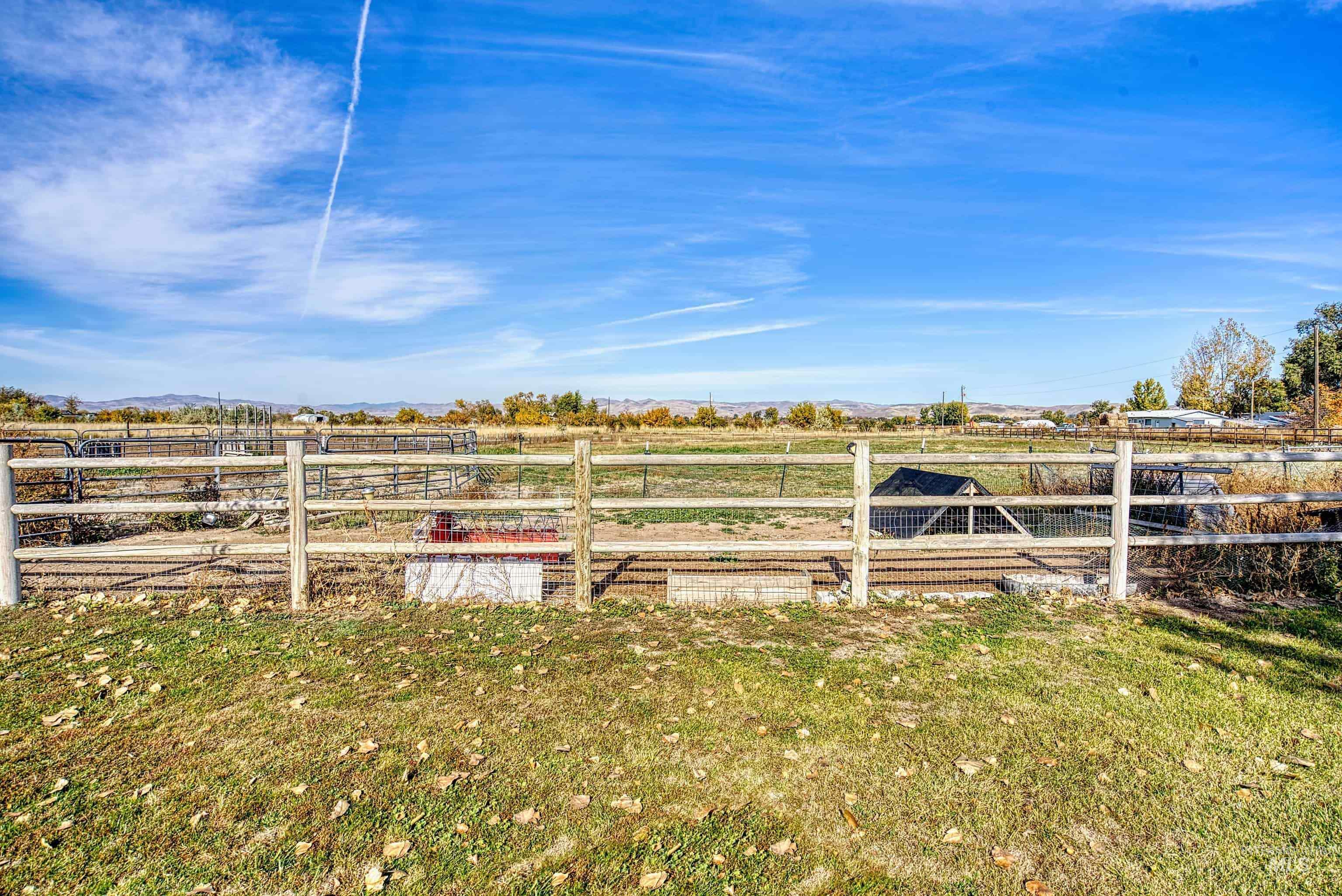 425 West Peach Road Ontario, OR 97914 - Photo 33 of 50