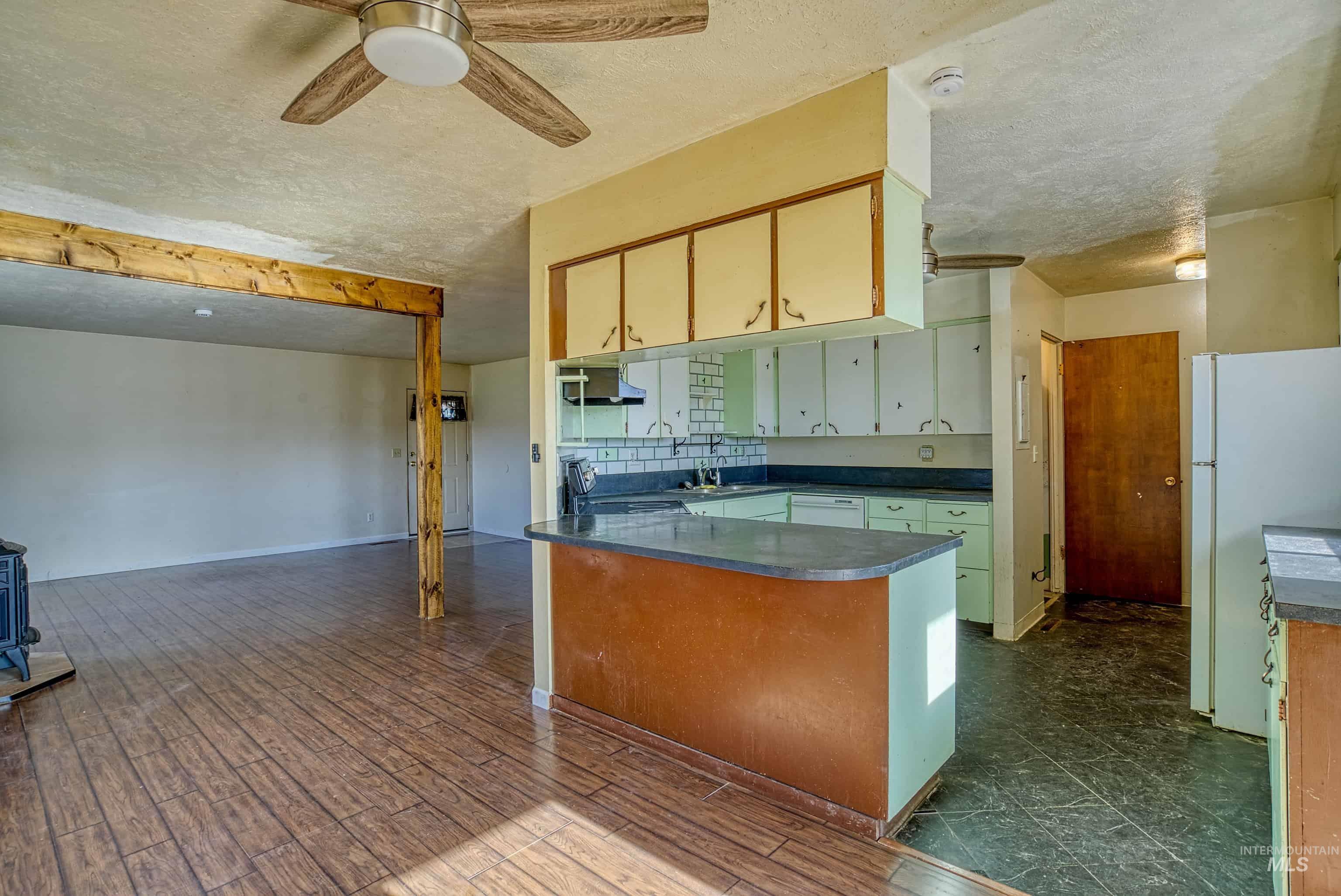 425 West Peach Road Ontario, OR 97914 - Photo 10 of 50