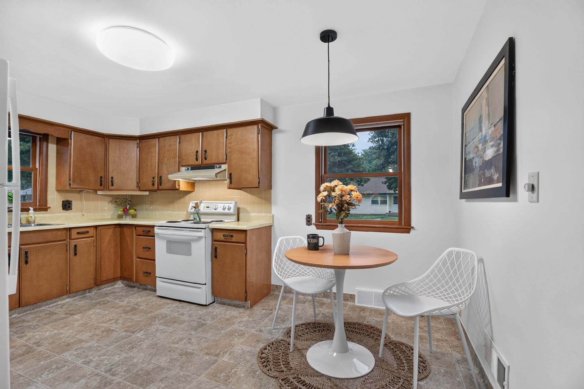 926 East Byrd Street Appleton, WI 54911 - Photo 10 of 34