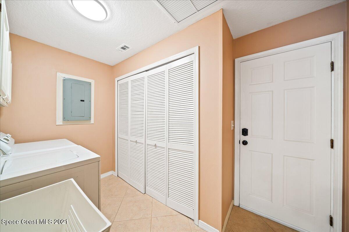 3780 Laurette Road Merritt Island, FL 32952 - Photo 32 of 46 Laundry Room