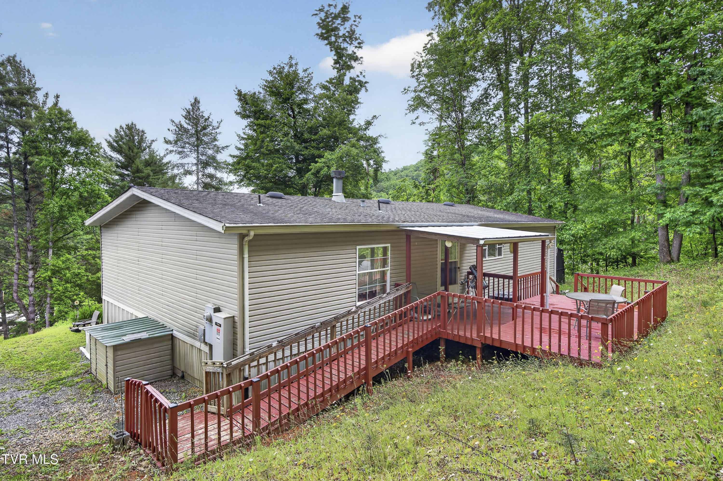 25534 Whitaker Hollow Road Abingdon, VA 24211 - Photo 4 of 25 25534-Whitaker-Hollow-Abingdon-VA Matt-S