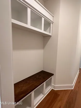 $399,900 | 3631 Kreunen Street, Nesbit, MS 38651