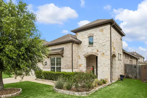 $445,000 | 3002 Golden Honey Lane, Richmond, TX 77406