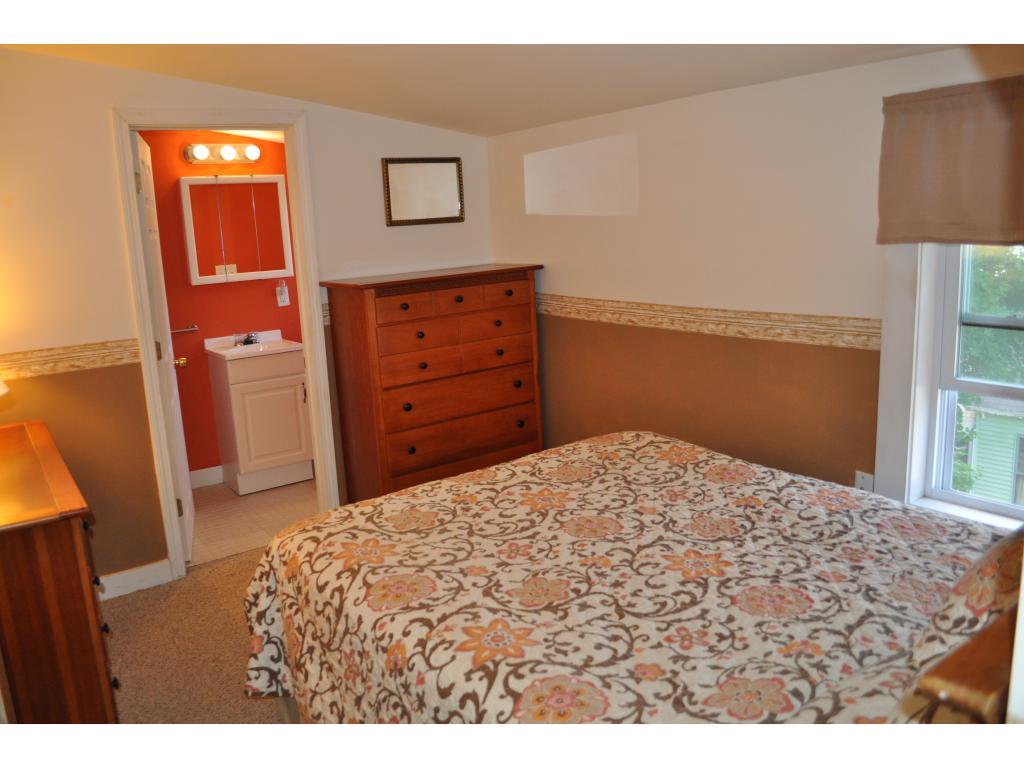 11 B Carroll Street, Unit 2 Exeter, NH 03833 - Photo 20 of 24 Gallery Image 20