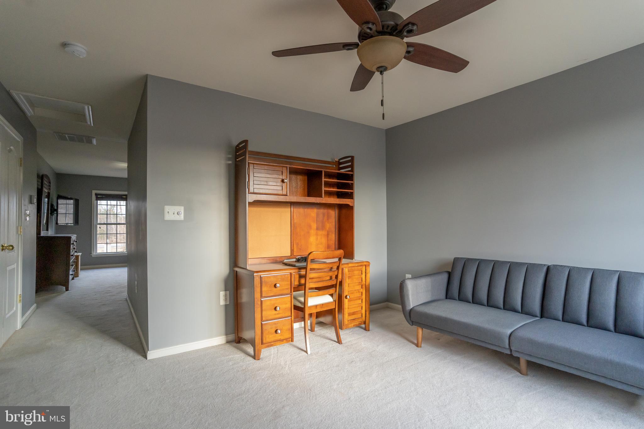 1585 Aquia Road Midland, VA 22728 - Photo 32 of 57 Bedroom seating area