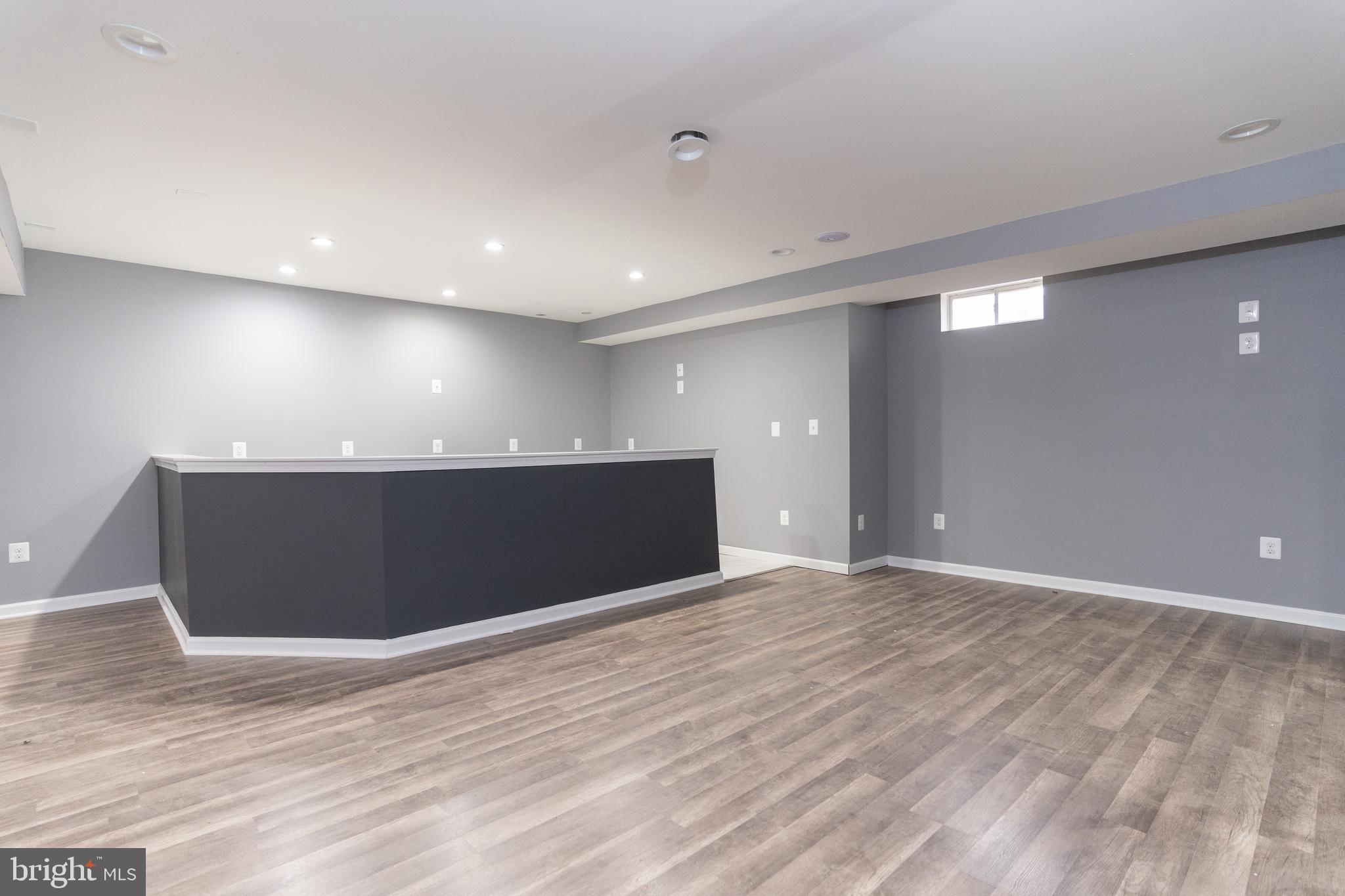 1585 Aquia Road Midland, VA 22728 - Photo 51 of 57 Very large bar with sink and full size fridge