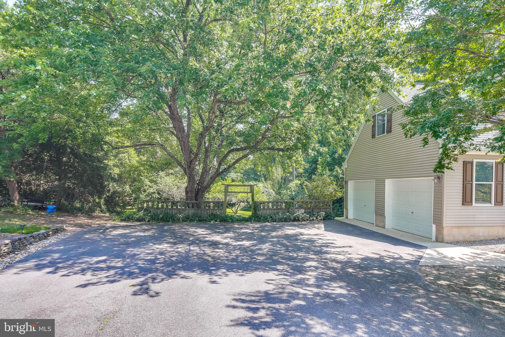 3895 Hunting Creek Road Huntingtown, MD 20639 - Photo 17 of 25 Two car garage