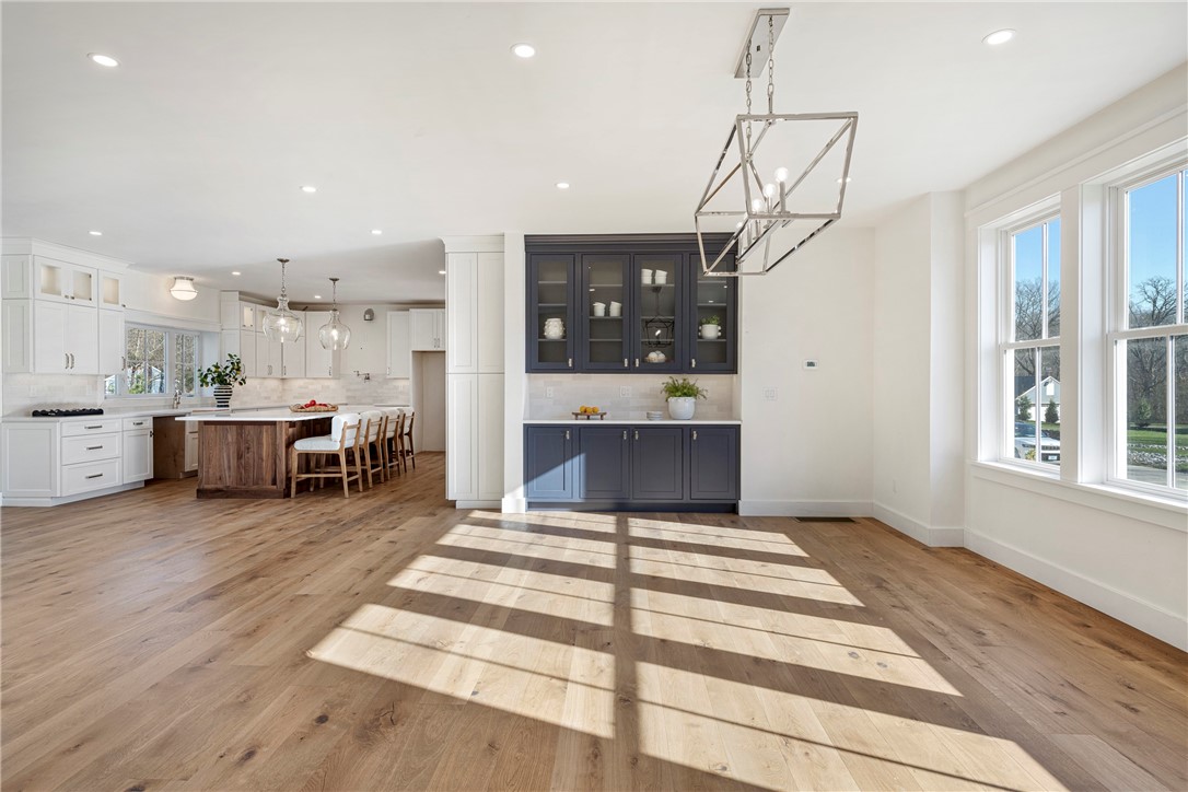 3 Knowlton Court Bristol, RI 02809 - Photo 17 of 50