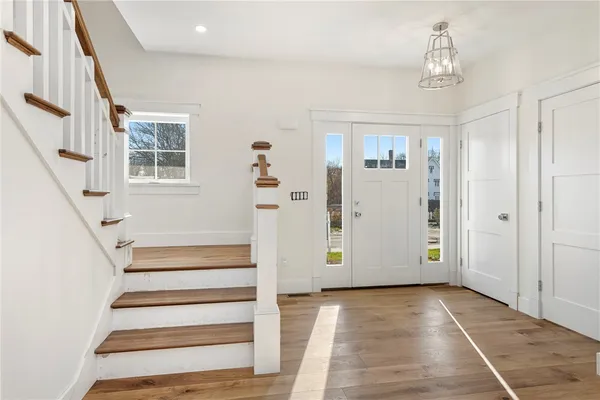 $1,670,000 | 3 Knowlton Court, Bristol, RI 02809