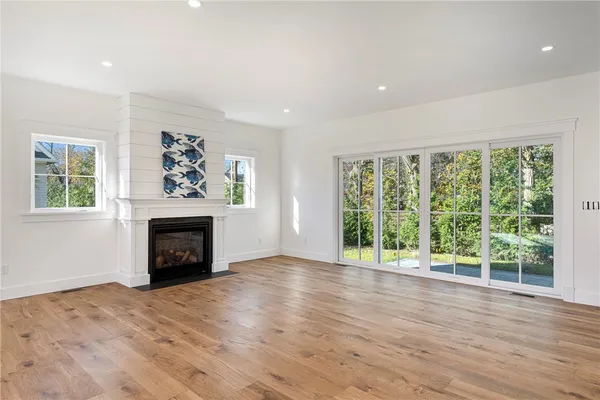 $1,670,000 | 3 Knowlton Court, Bristol, RI 02809