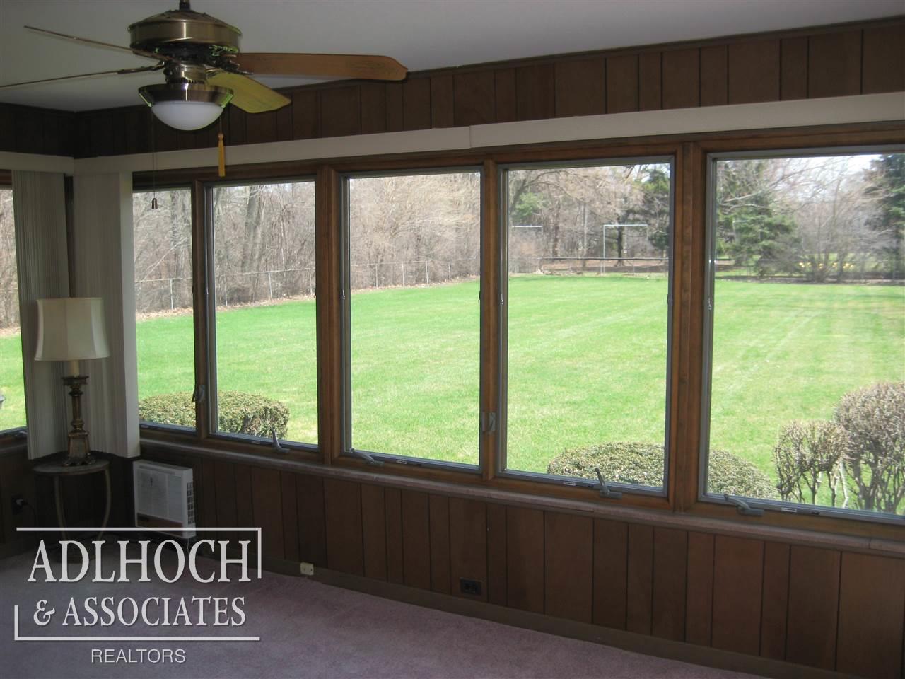 1300 North Renaud Road Grosse Pointe Woods, MI 48236 - Photo 9 of 14