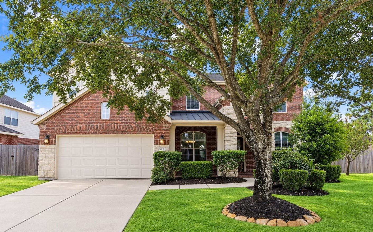 19415 Sorrell Ridge Drive Spring, TX 77388 - Photo 1 of 44 Welcome home to 19415 Sorrell Ridge in the lovely neighborhood of Country Lake Estates.