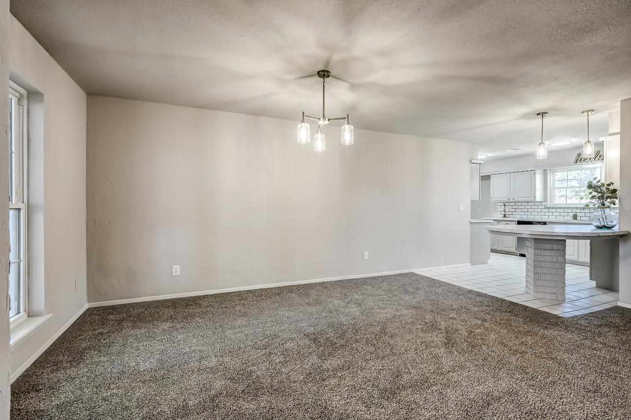 1901 Ridgecrest Perry, OK 73077 - Photo 6 of 31 Gallery Image 6
