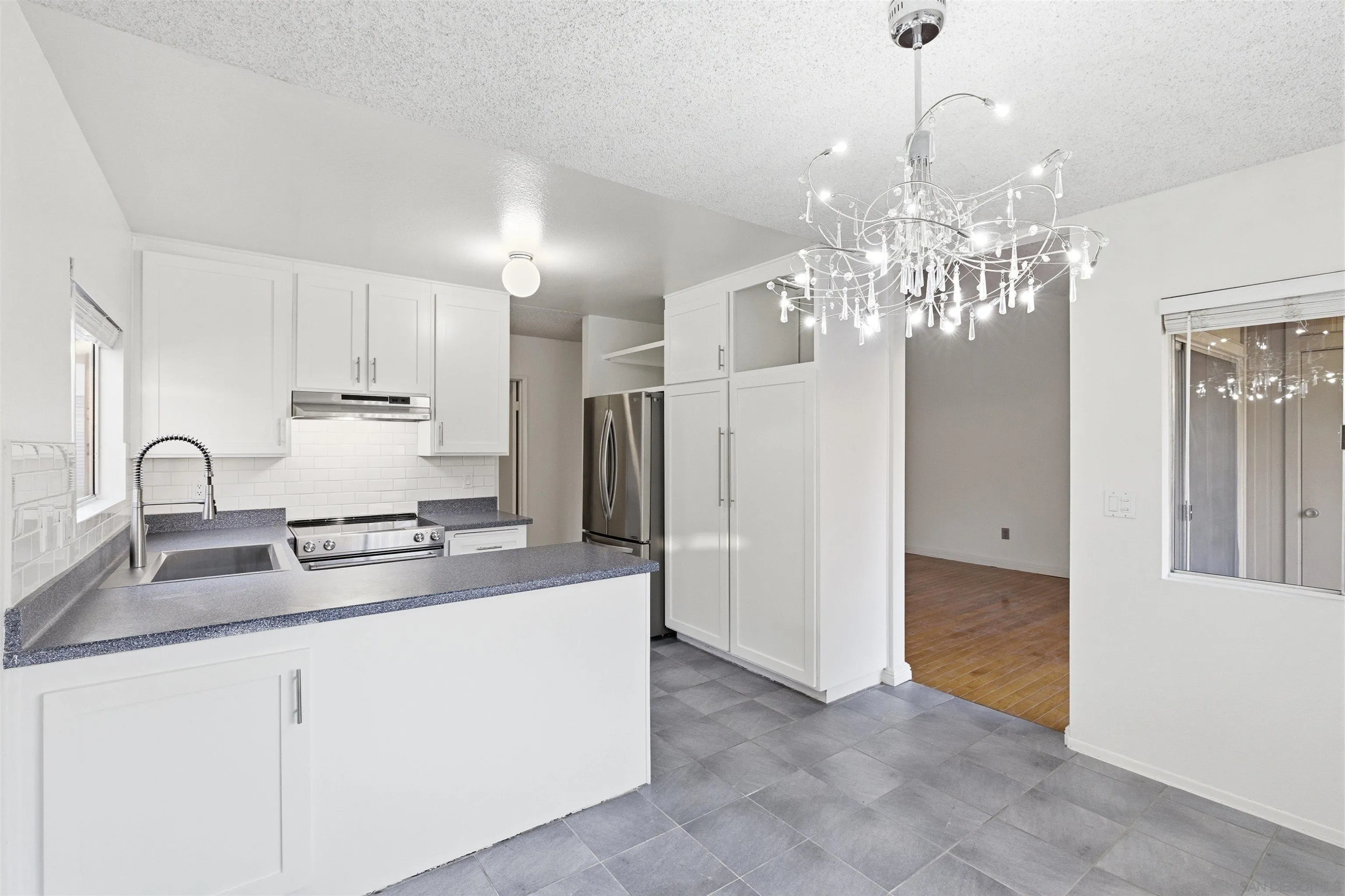 5432 Adobe Falls Road, Unit 12 San Diego, CA 92120 - Photo 6 of 25 Kitchen