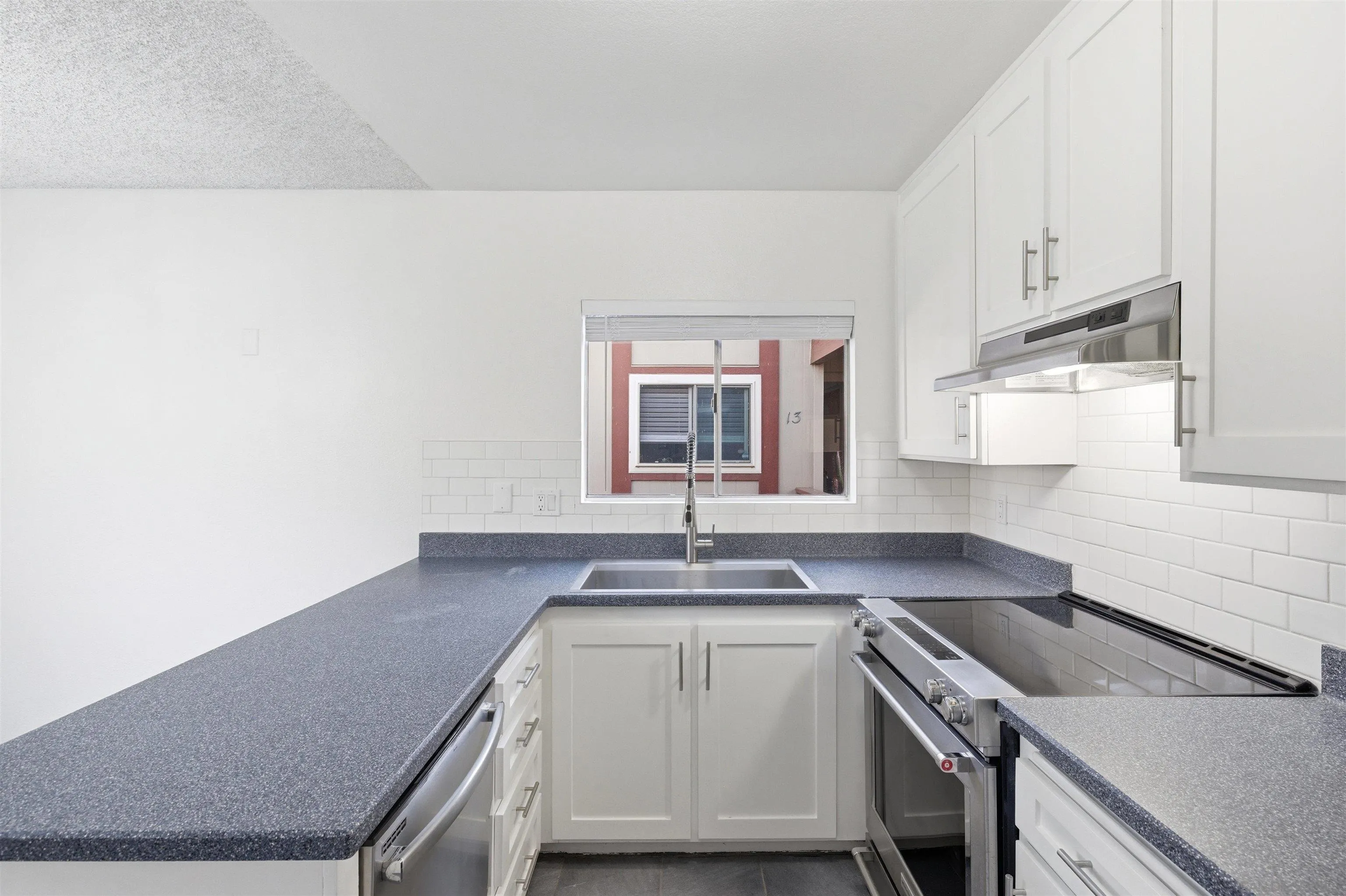 5432 Adobe Falls Road, Unit 12 San Diego, CA 92120 - Photo 8 of 25