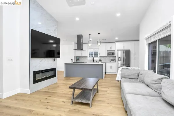 $689,000 | 215 Spindrift Court, Oakley, CA 94561