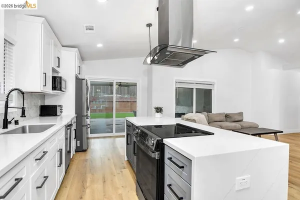 $689,000 | 215 Spindrift Court, Oakley, CA 94561