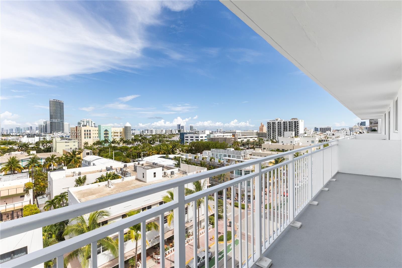 345 Ocean Drive, Unit 904 Miami Beach, FL 33139 - Photo 4 of 36 a view of a balcony with city view