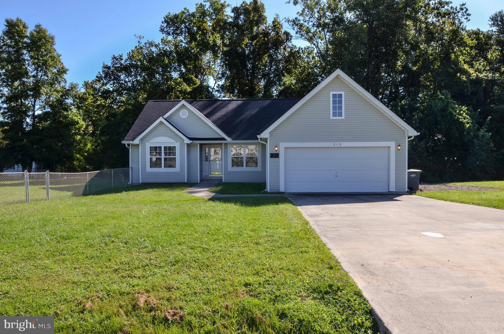 303 Blackwell Road Colonial Beach, VA 22443 - Photo 22 of 27 Exterior (Front)